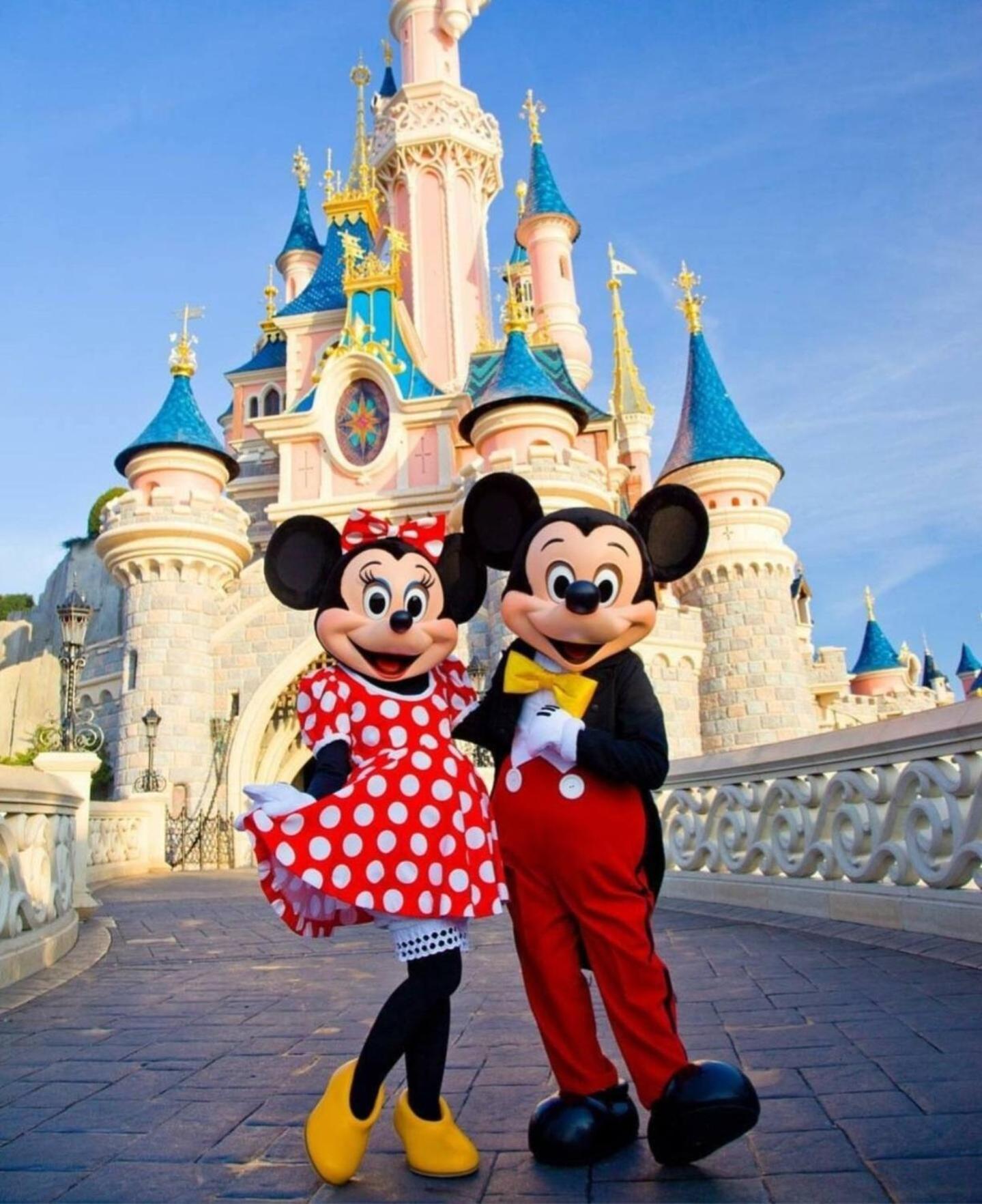 שלה Maison Paris, Vallee Village, Disney & Asterix מראה חיצוני תמונה